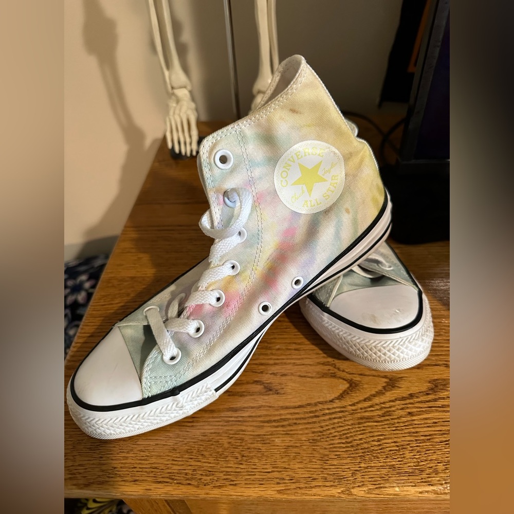 Rainbow Converse